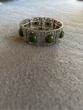 paparazzi Silver-Tone Bracelet with Green Cabochons